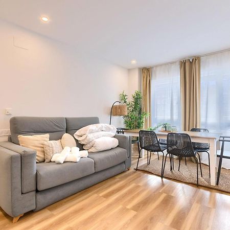 Deustown Apartamentos Bilbao Dış mekan fotoğraf