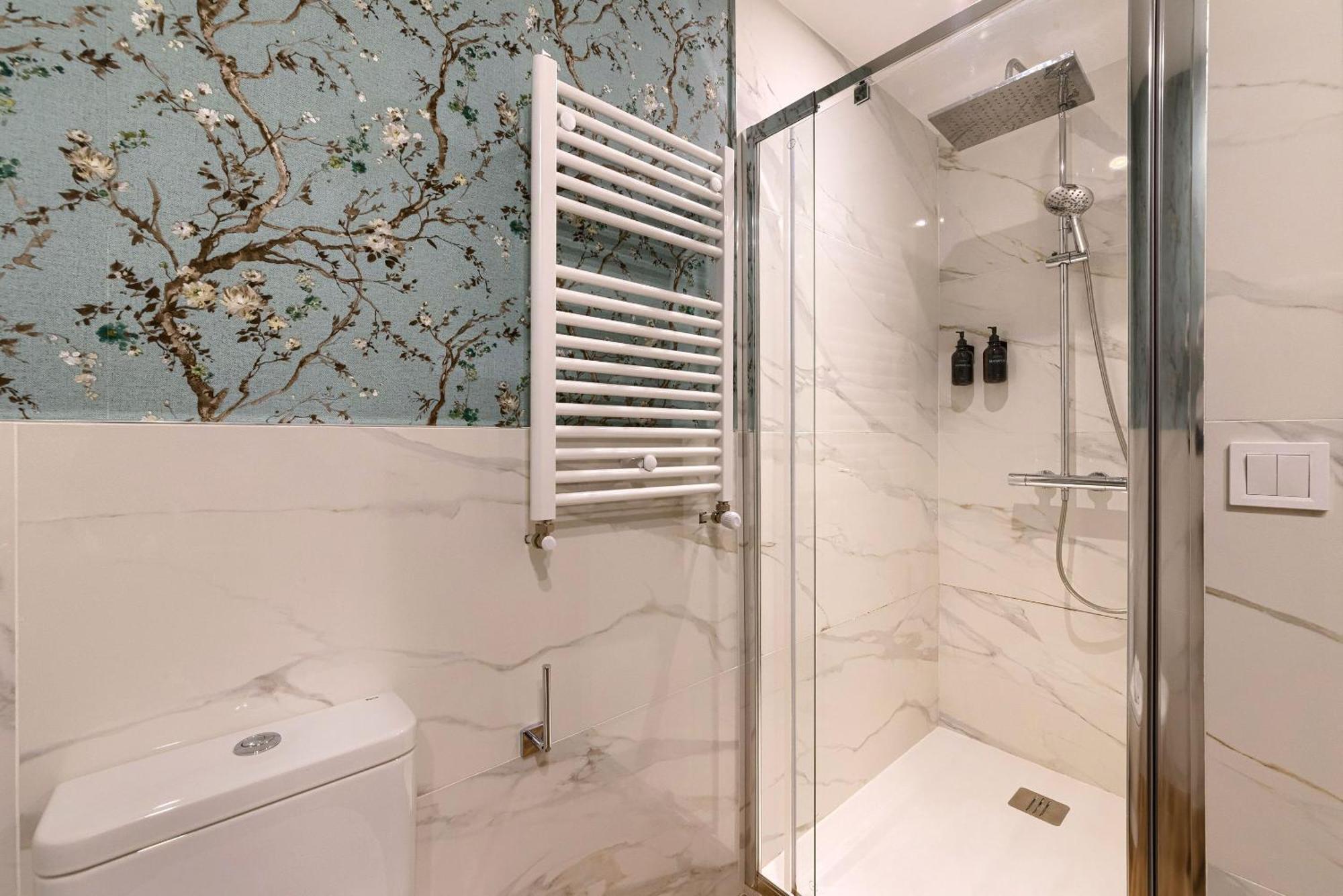 Deustown Apartamentos Bilbao Dış mekan fotoğraf