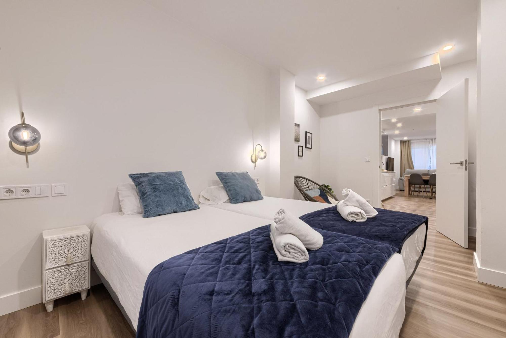 Deustown Apartamentos Bilbao Dış mekan fotoğraf