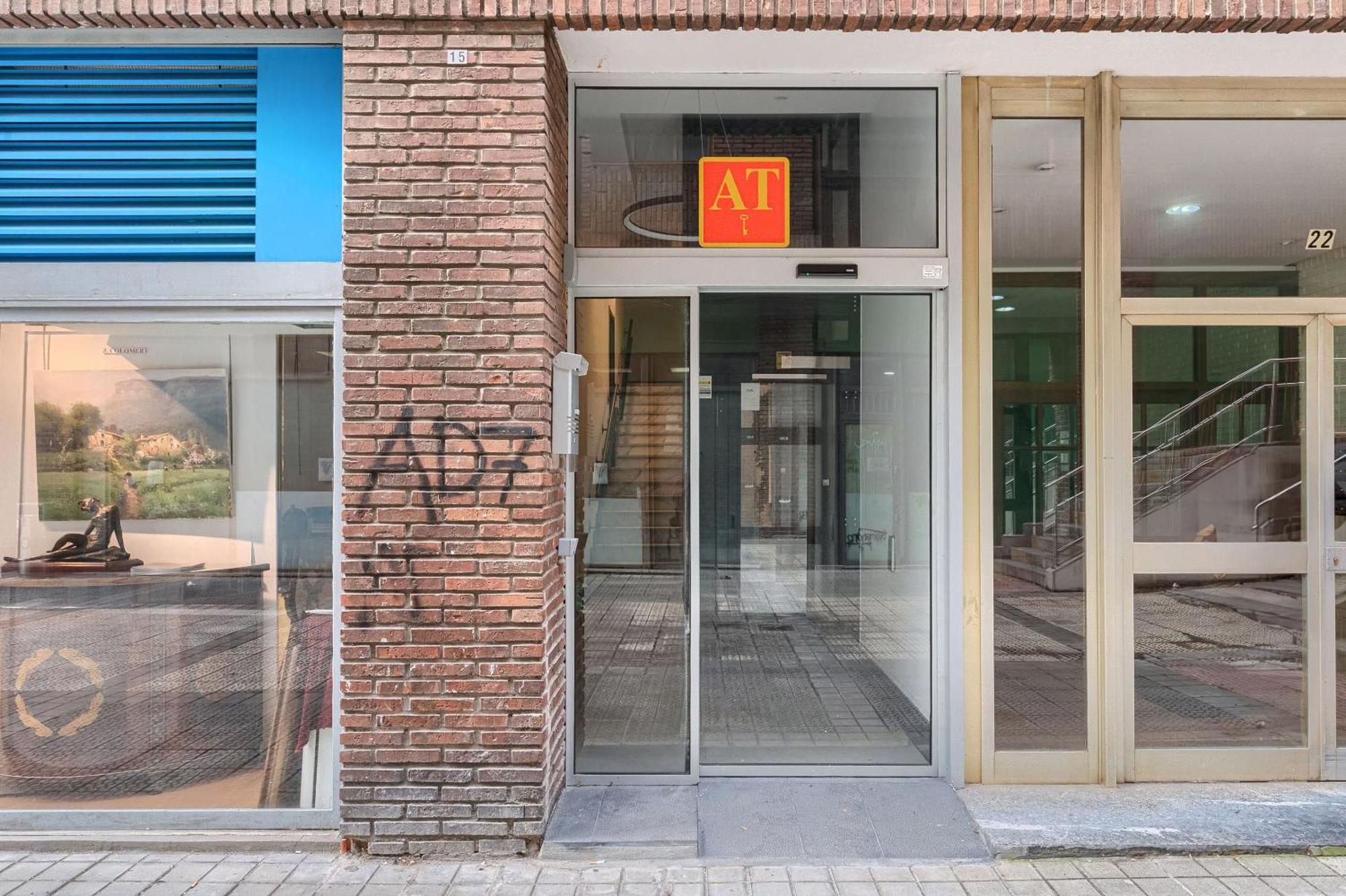 Deustown Apartamentos Bilbao Dış mekan fotoğraf